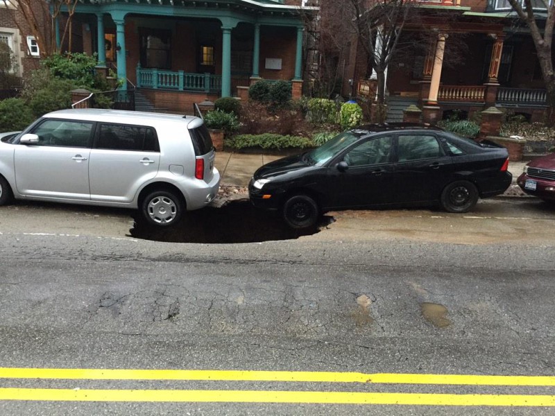 Large Sinkhole On 4600 Block Of Spruce Updated West